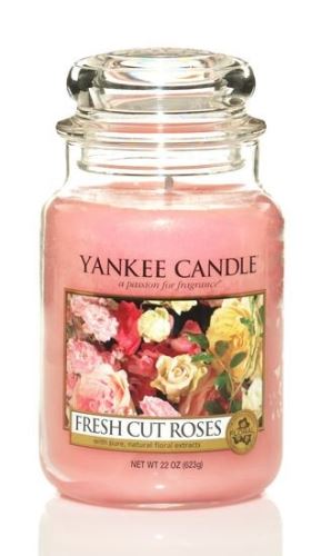 Yankee Candle Fresh Cut Roses dišeča sveča 623 g