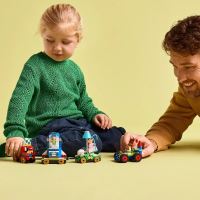 LEGO® │ Disney a Pixar 43264 Praznovanje Sveta igrač - Vlak in avtomobilček (1)