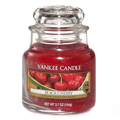 Yankee Candle Black Cherry dišeča sveča 104 g